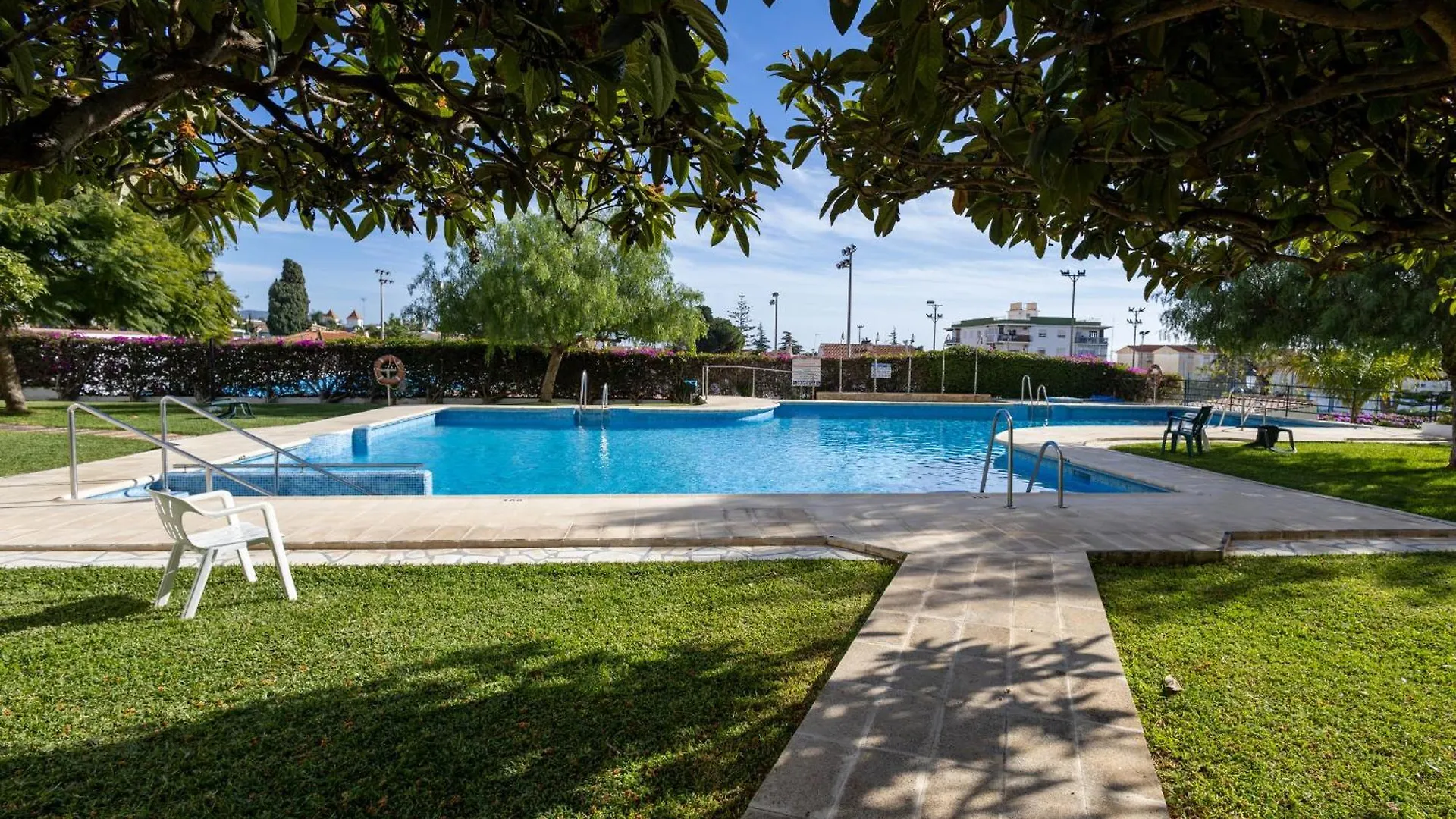 Apartamento Nerja - Urbanizacion Almijara 0*,