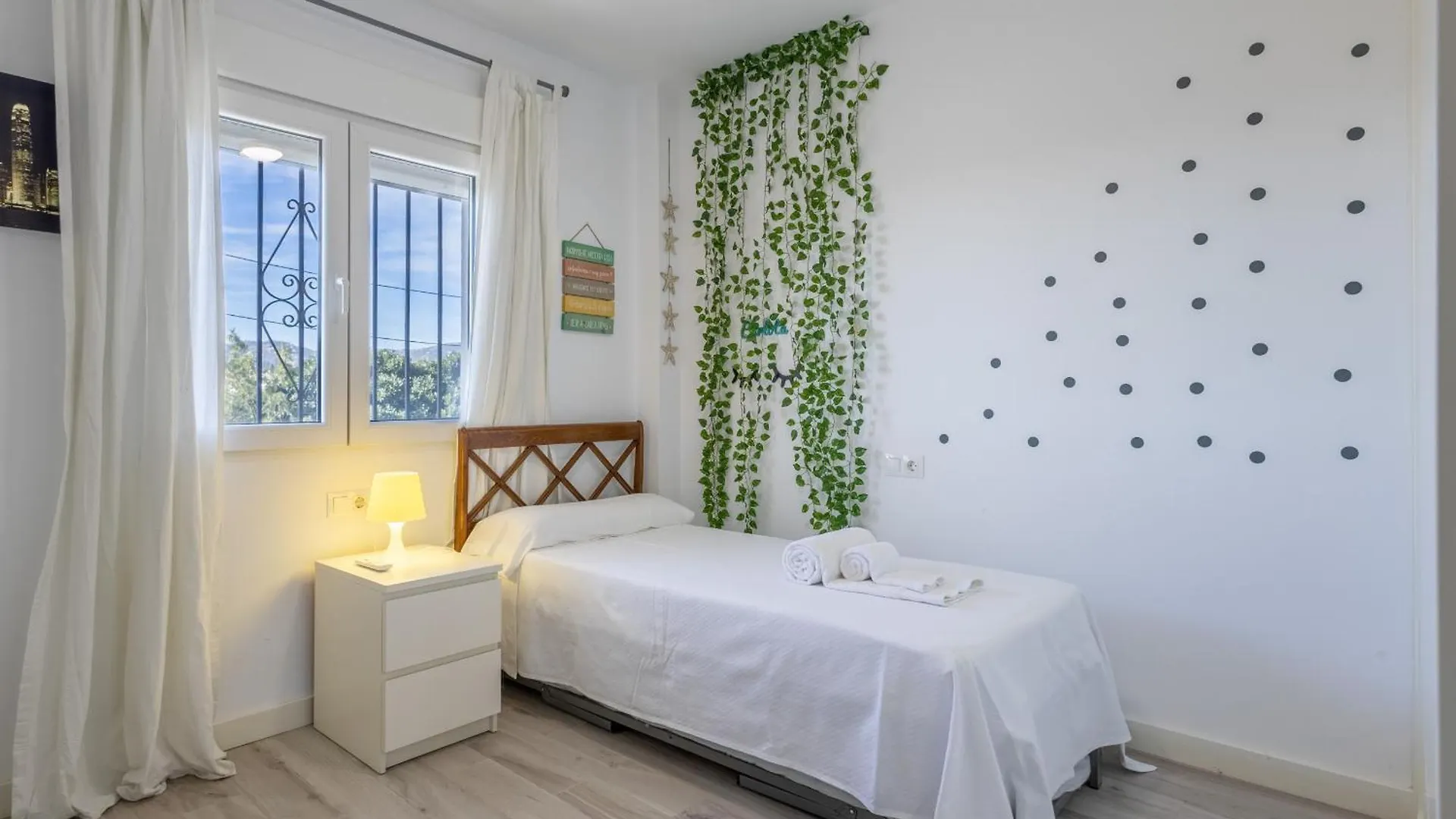 Apartamento Nerja - Urbanizacion Almijara 0*,  España