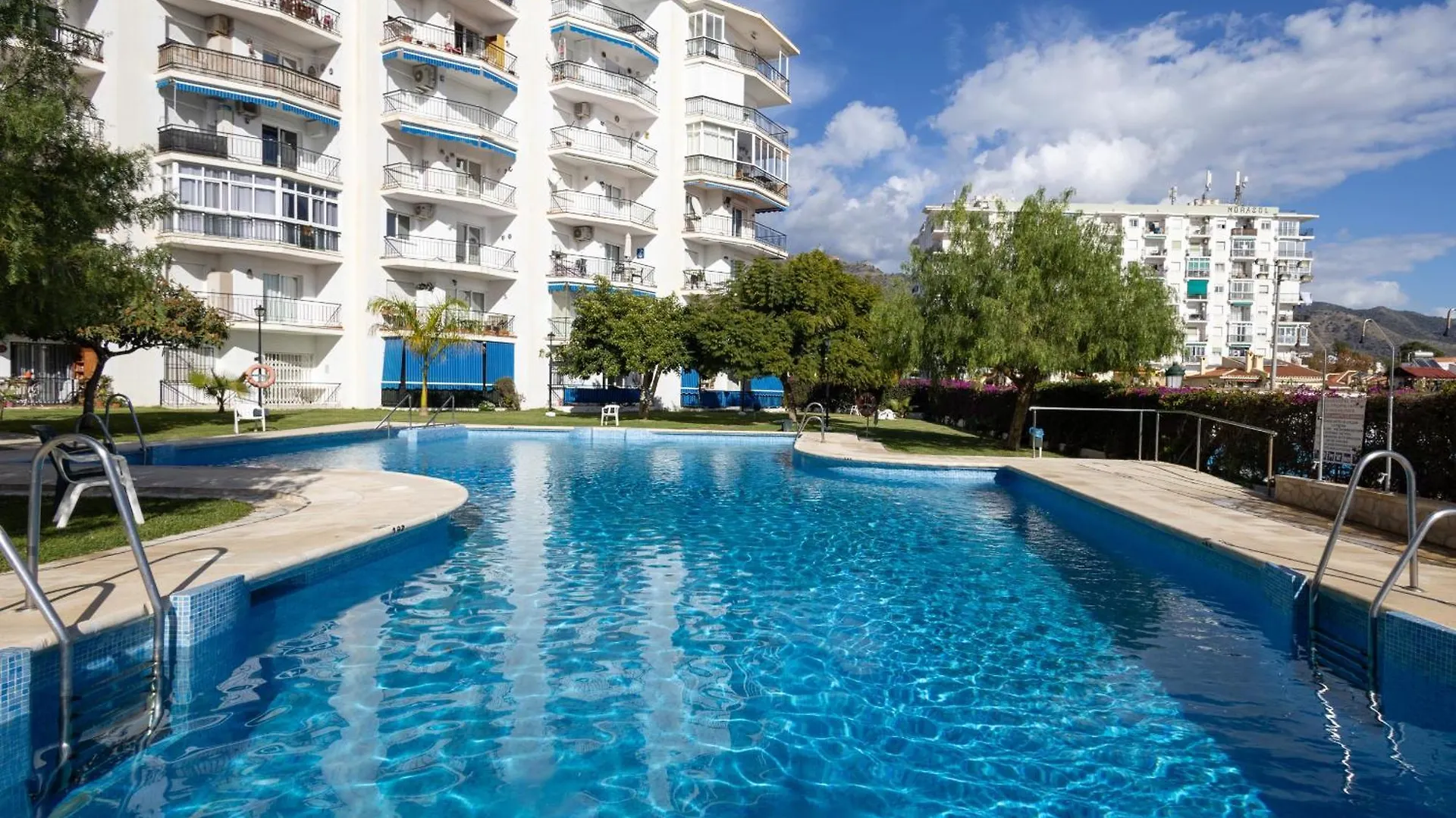 Apartamento Nerja - Urbanizacion Almijara